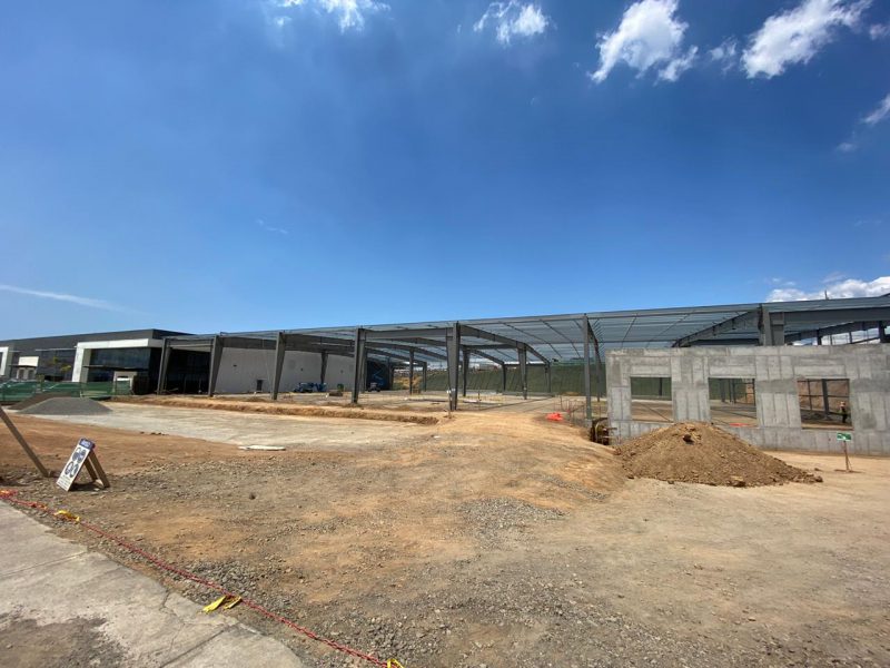 184′ x 255‘ x 22‘ steel building kit for industrial park warehouse located in Coyol de Alajuela, Costa Rica